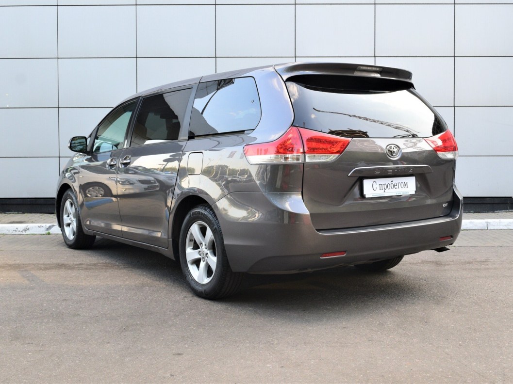 Toyota Sienna 2.7 АКПП фото 8