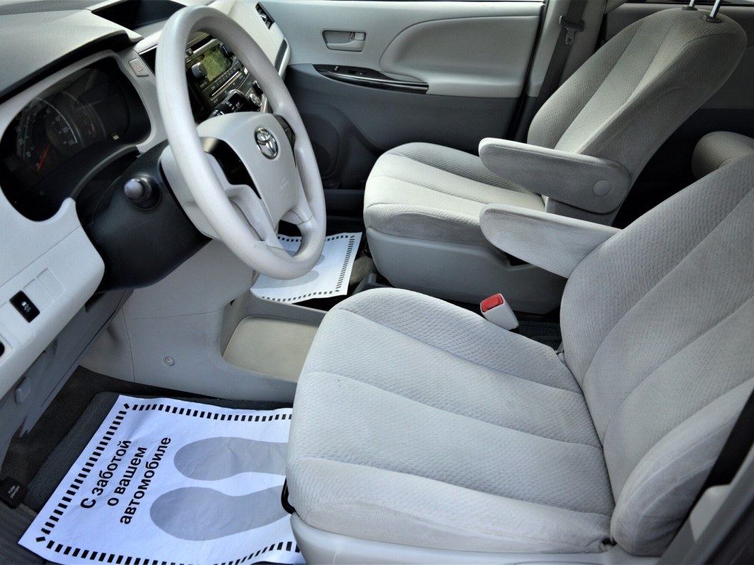 Toyota Sienna 2.7 АКПП фото 9