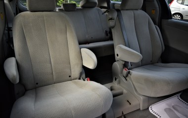 Toyota Sienna 2.7 АКПП превью 13