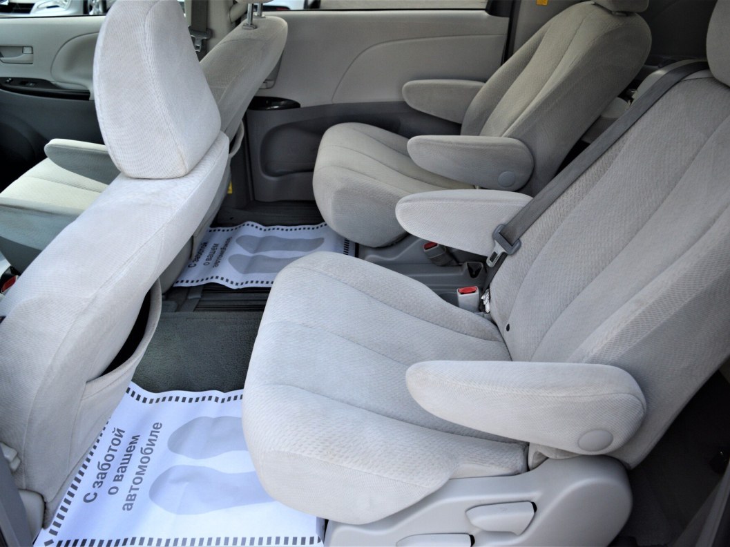 Toyota Sienna 2.7 АКПП фото 14