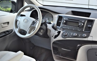 Toyota Sienna 2.7 АКПП превью 22