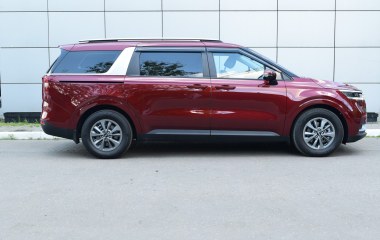 Kia Carnival Luxe 2.2 АКПП превью 4