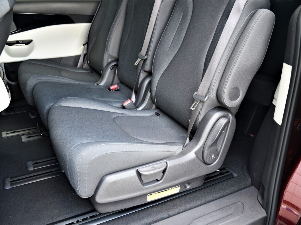 Kia Carnival Luxe 2.2 АКПП фото 12