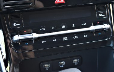 Kia Carnival Luxe 2.2 АКПП превью 18