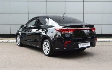 Kia Rio Comfort 1.6 АКПП превью 8