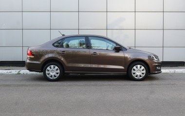 Volkswagen Polo Comfortline 1.6 МКПП превью 4