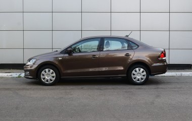 Volkswagen Polo Comfortline 1.6 МКПП превью 5
