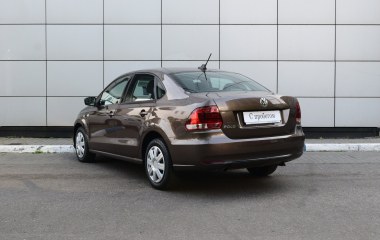 Volkswagen Polo Comfortline 1.6 МКПП превью 8