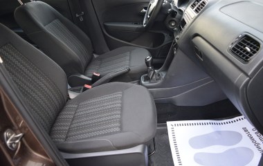 Volkswagen Polo Comfortline 1.6 МКПП превью 10