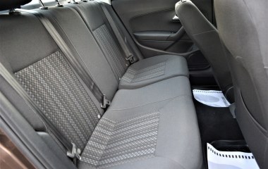 Volkswagen Polo Comfortline 1.6 МКПП превью 11