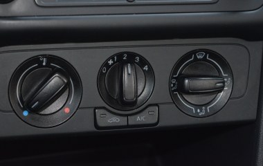 Volkswagen Polo Comfortline 1.6 МКПП превью 15