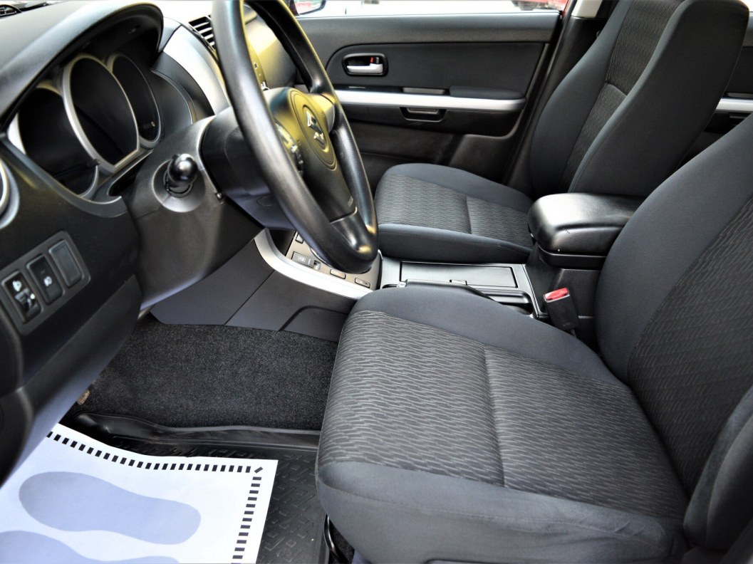 Suzuki Grand Vitara Exclusive 2.0 АКПП фото 9