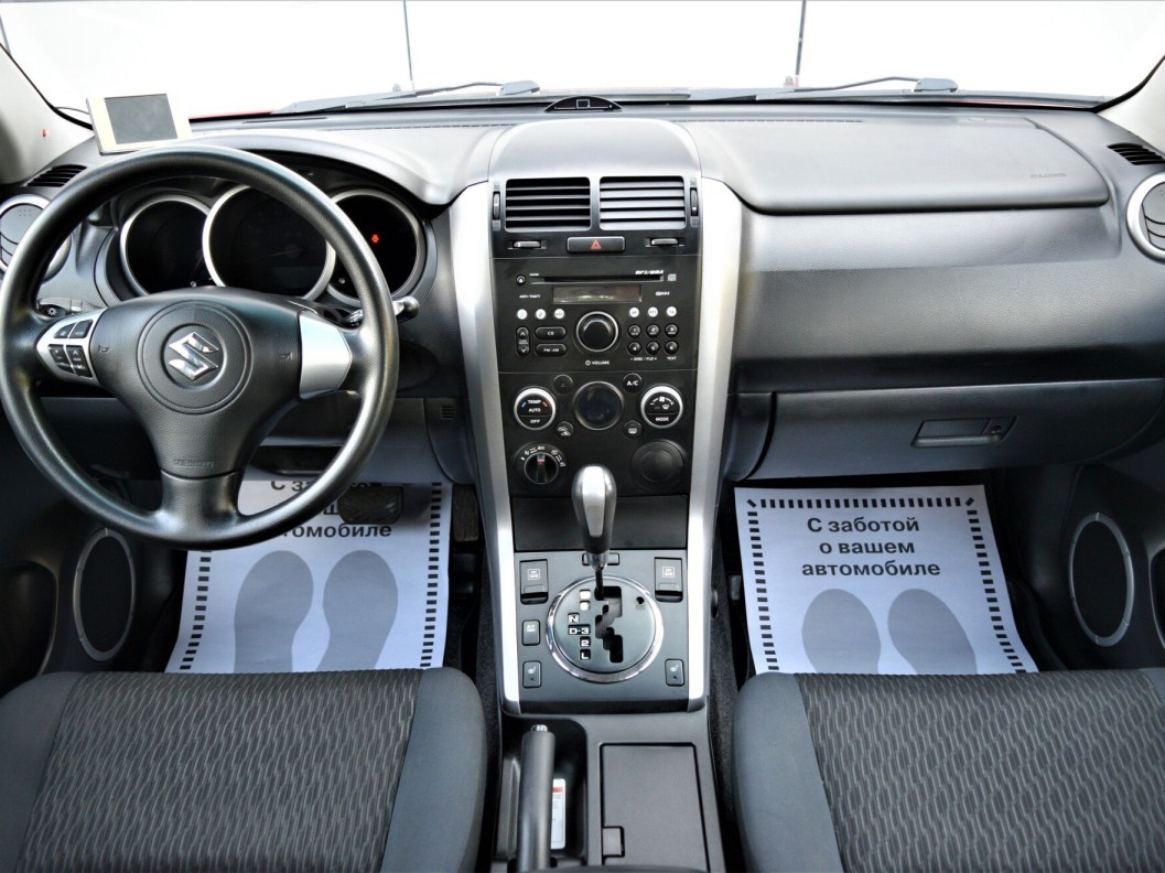 Suzuki Grand Vitara Exclusive 2.0 АКПП фото 10