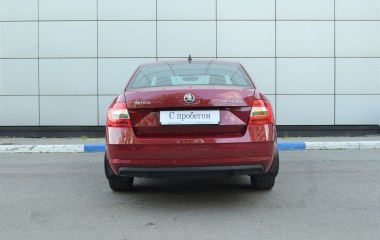 Skoda Octavia 1.6 АКПП превью 7