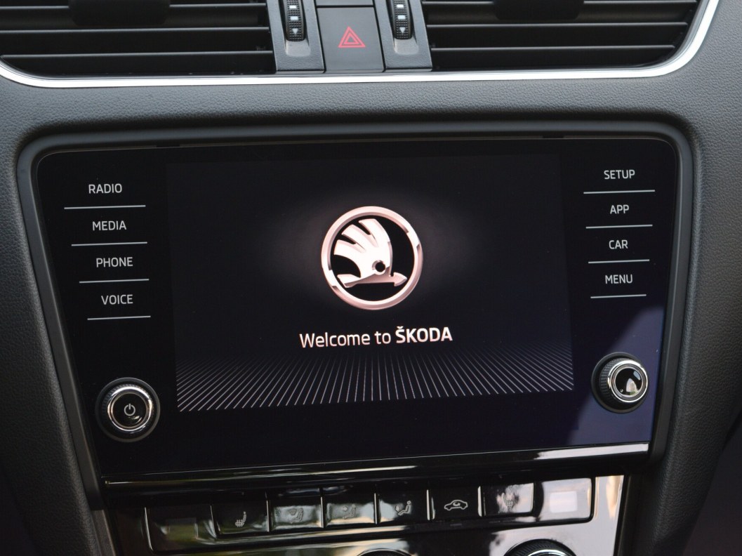 Skoda Octavia 1.6 АКПП фото 15