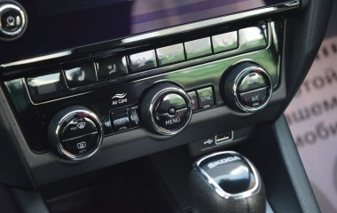 Skoda Octavia 1.6 АКПП превью 16