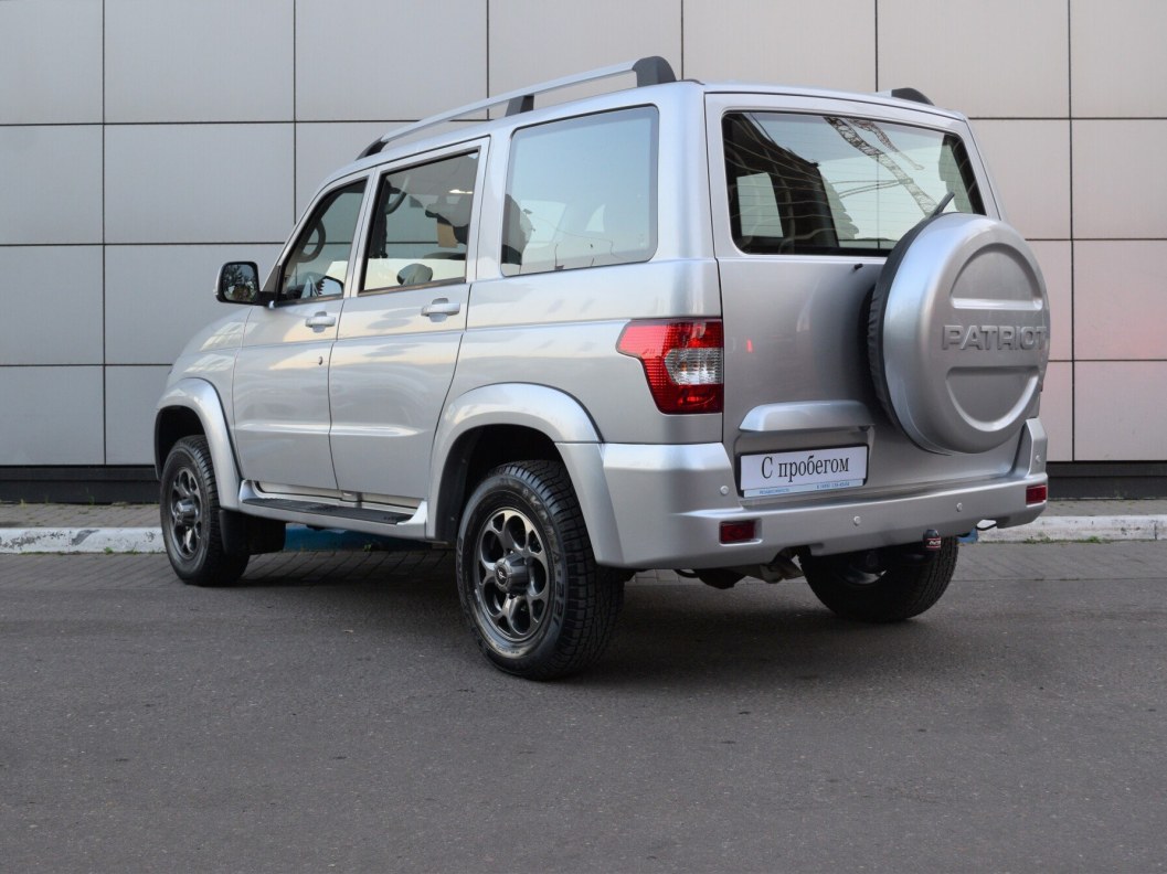 УАЗ Patriot Премиум 2.7 АКПП фото 8