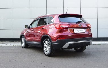 Changan CS75 1.8  превью 8
