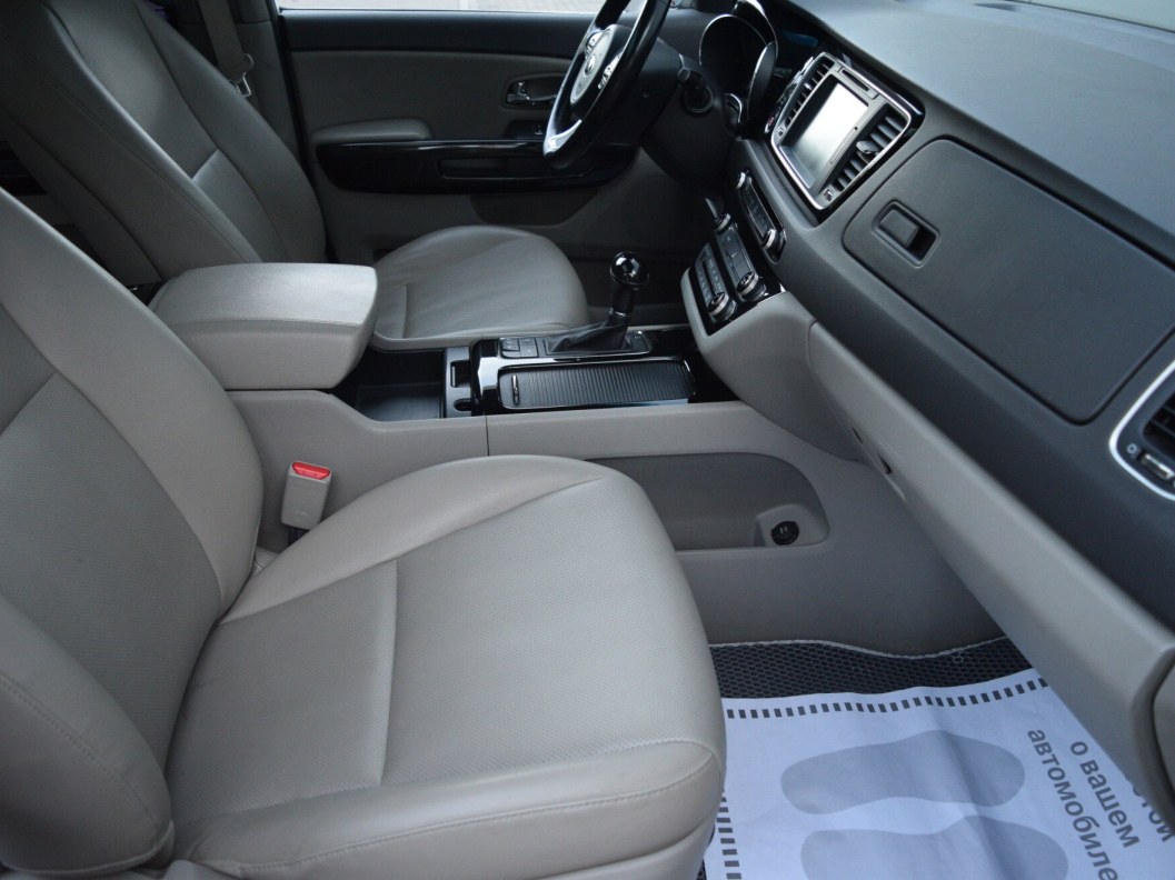 Kia Carnival 2.2 АКПП фото 11