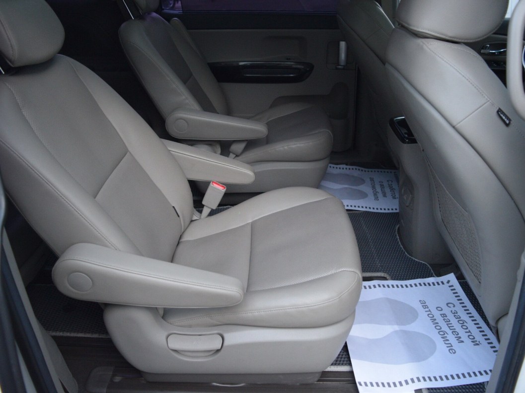 Kia Carnival 2.2 АКПП фото 12