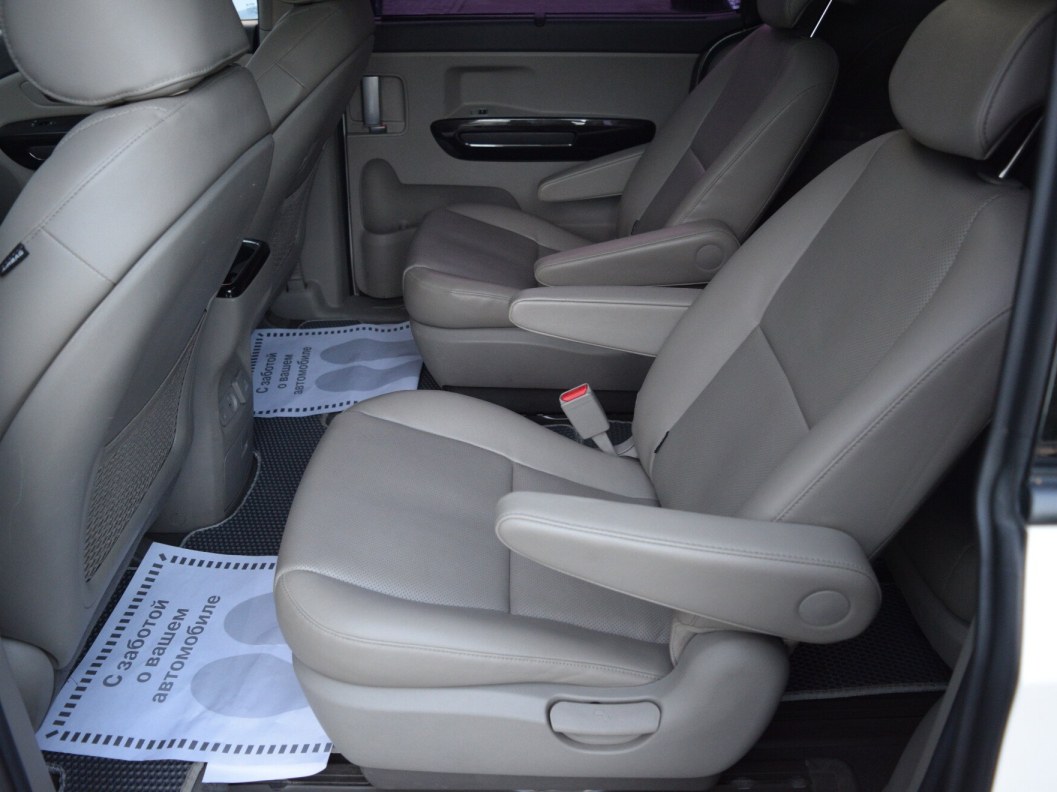 Kia Carnival 2.2 АКПП фото 14