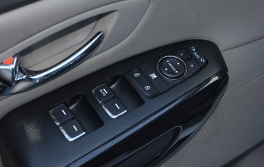 Kia Carnival 2.2 АКПП превью 15