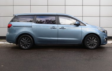 Kia Carnival 2.2 АКПП превью 4