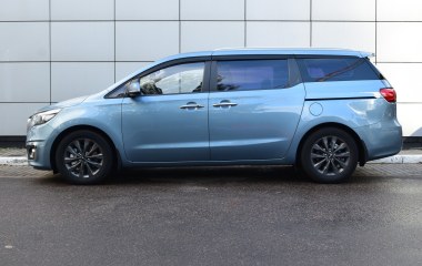 Kia Carnival 2.2 АКПП превью 5