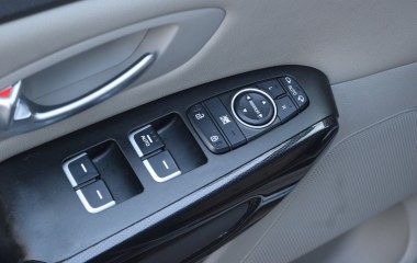 Kia Carnival 2.2 АКПП превью 16