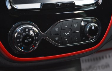 Renault Kaptur Play 2.0 АКПП превью 17