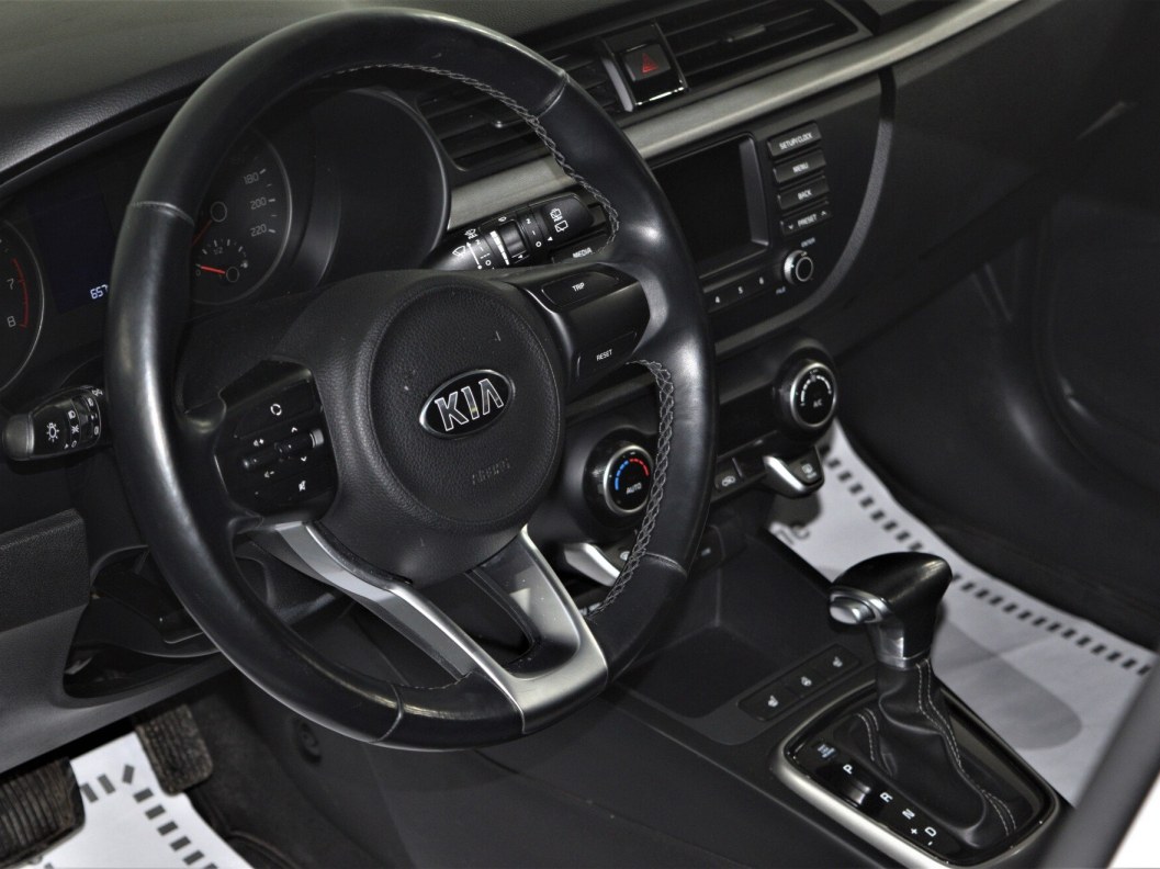 Kia Rio Luxe 1.6 АКПП фото 16