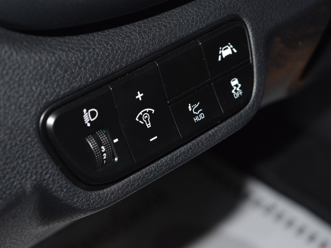Kia Seltos 4WD CVT фото 15