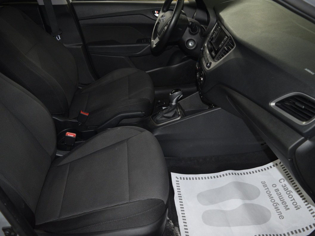 Hyundai Solaris Comfort 1.6 АКПП фото 10