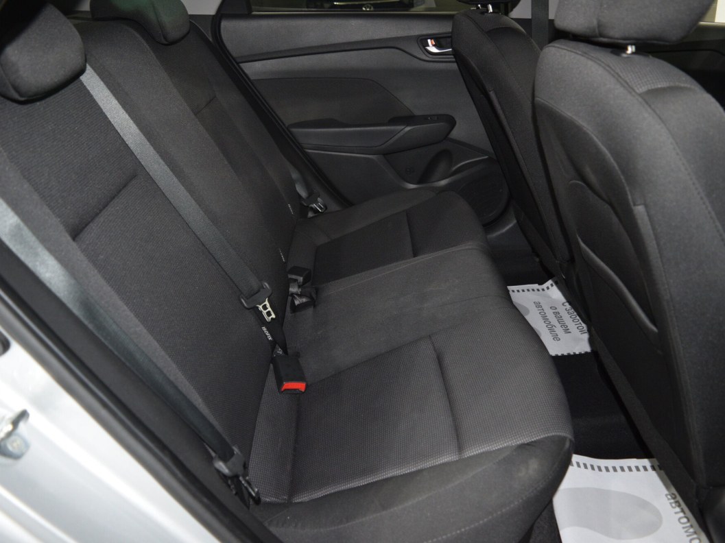 Hyundai Solaris Comfort 1.6 АКПП фото 11