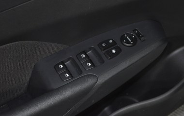 Hyundai Solaris Comfort 1.6 АКПП превью 13