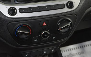 Hyundai Solaris Comfort 1.6 АКПП превью 15