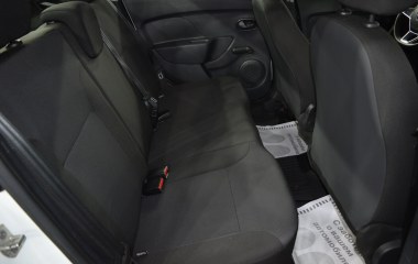 Renault Logan Drive 1.6 МКПП превью 12