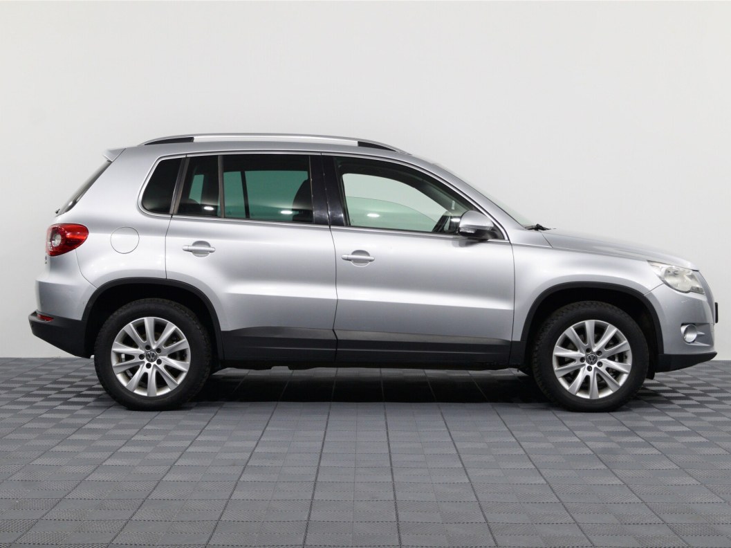 Volkswagen Tiguan 2.0 АКПП фото 4