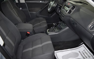 Volkswagen Tiguan 2.0 АКПП превью 11