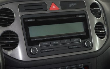 Volkswagen Tiguan 2.0 АКПП превью 14