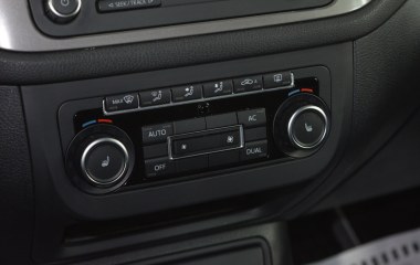 Volkswagen Tiguan 2.0 АКПП превью 15
