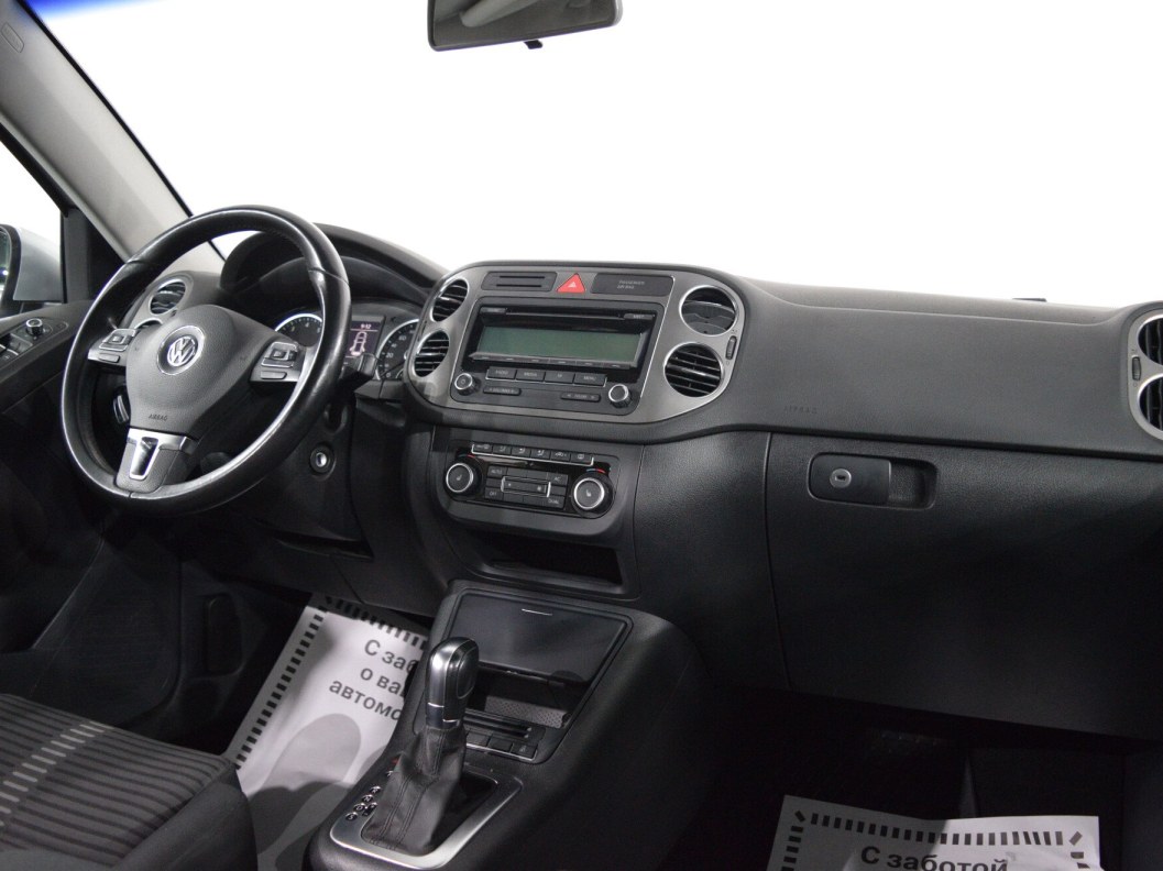 Volkswagen Tiguan 2.0 АКПП фото 17