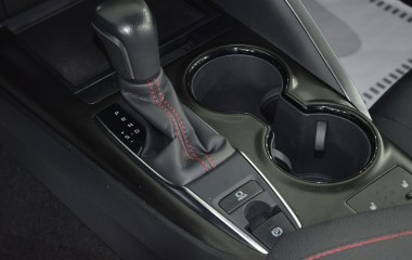 Toyota Camry GR Sport 2.5 АКПП превью 18