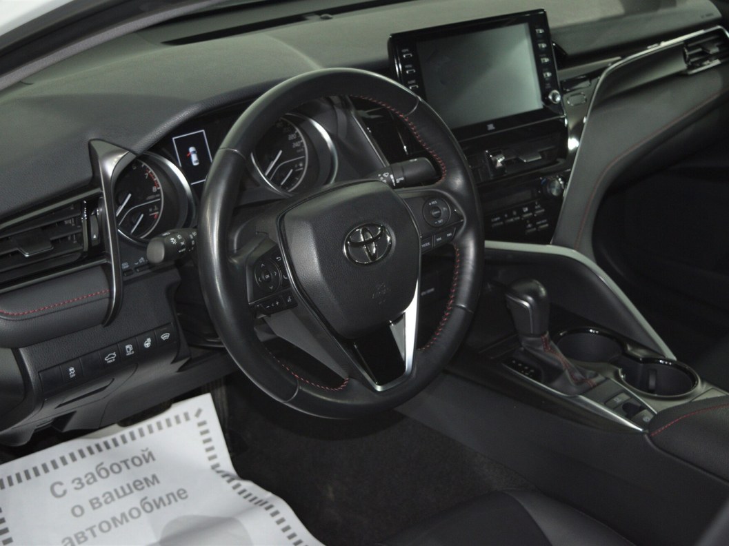 Toyota Camry GR Sport 2.5 АКПП фото 19