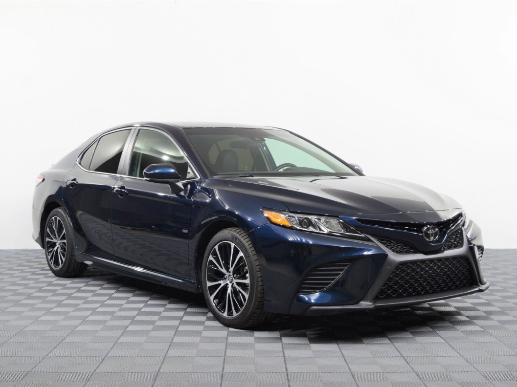 Toyota Camry 2.5 АКПП фото 1