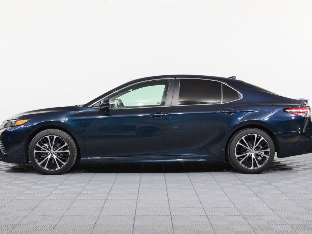 Toyota Camry 2.5 АКПП фото 5