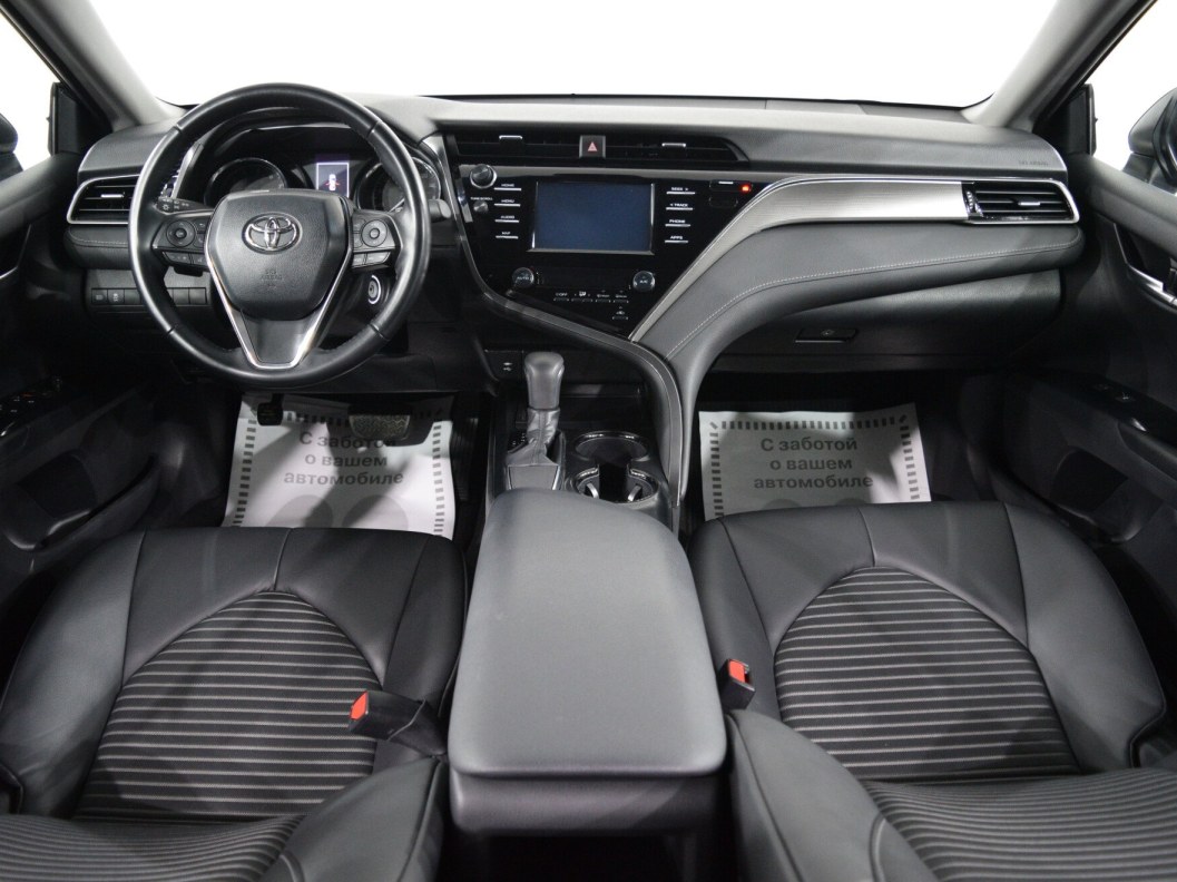 Toyota Camry 2.5 АКПП фото 10