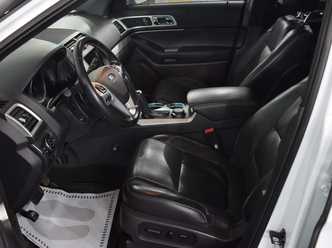 Ford Explorer Sport 3.5  фото 10