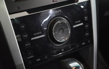 Ford Explorer Sport 3.5  превью 18