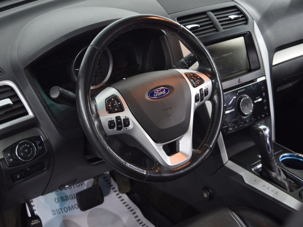 Ford Explorer Sport 3.5  фото 21